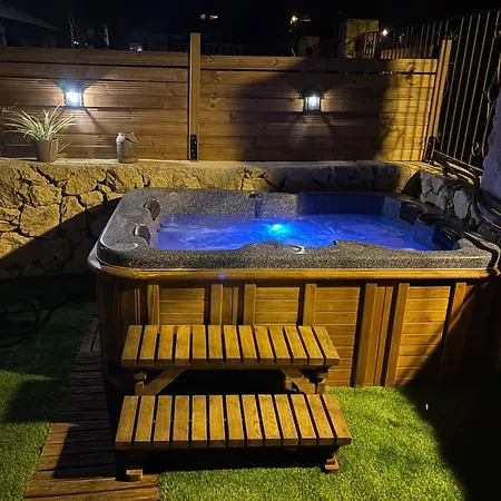 Cala-azul Y Jacuzzi *