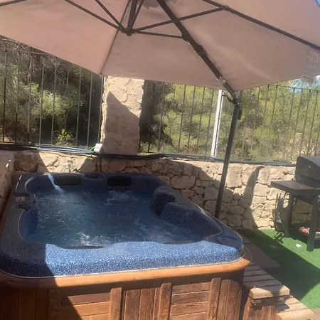 Cala-azul Y Jacuzzi * Кальпе