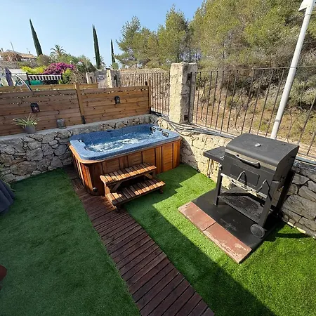 Tatil Evi Cala-azul Y Jacuzzi *